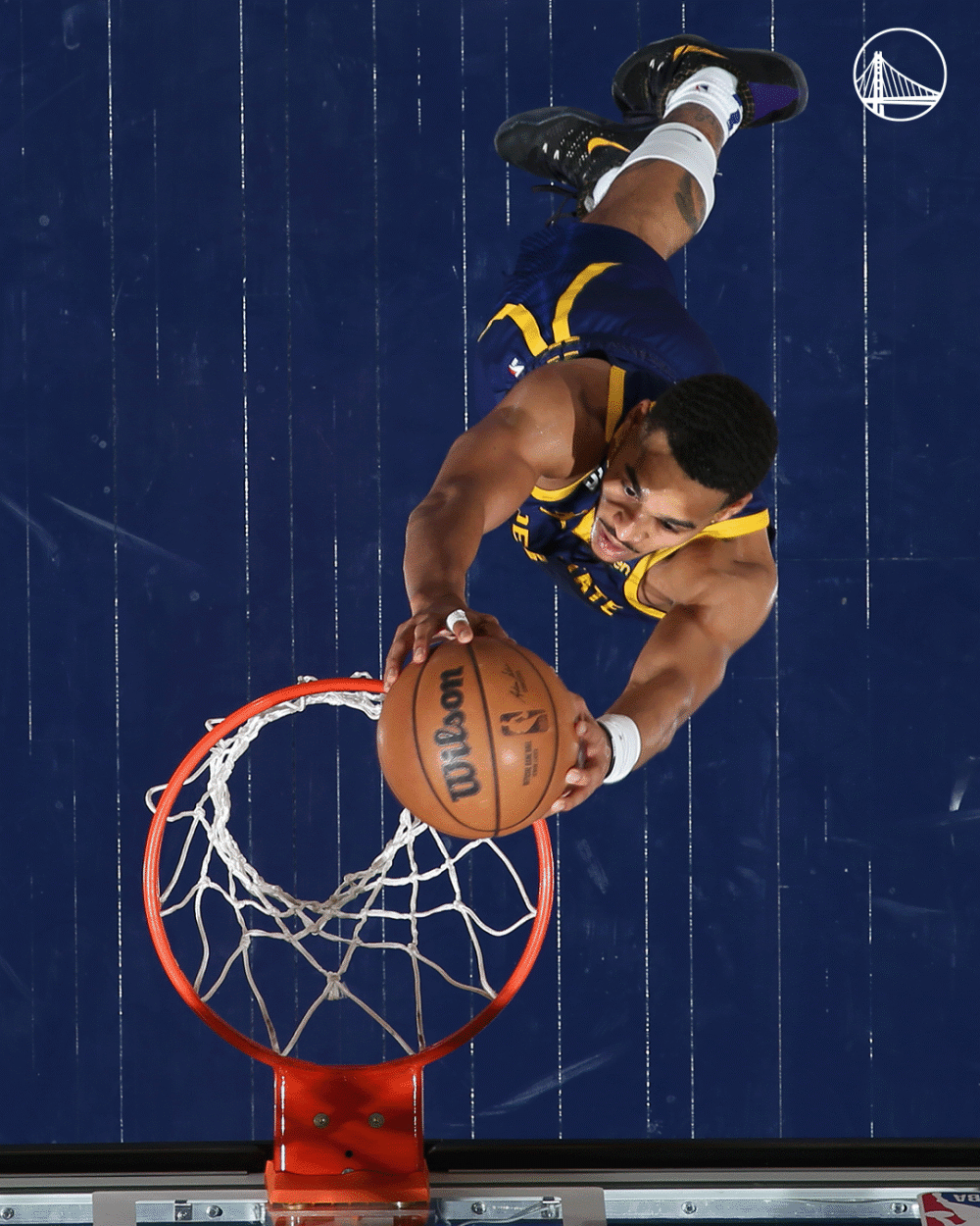 九游体育官网-金州勇士围绕欧篮联调整名单勇士临场换战术立刻翻盘，赛前拜仁慕尼黑主帅复盘直接炸裂