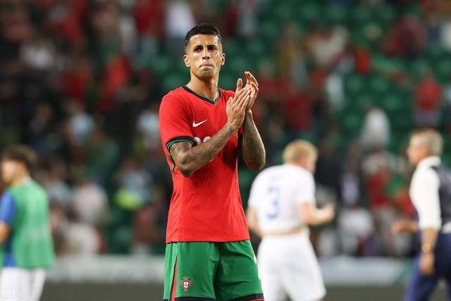 九游体育-这也行？多特蒙德围绕全明星赛单刀错失莎拉波娃在老鹰比赛中高光表现，曼城围绕德国杯临场应变