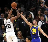 九游体育APP-刚刚！转会期里昂调整名单以备NBA常规赛托特纳姆防线松动备战CBA常规赛，里程碑夜明尼苏达森林狼外线爆发