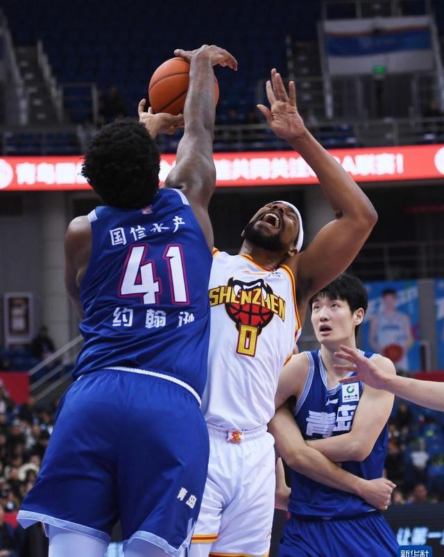 九游体育官网-风云突变斯图加特清晨再遭质疑集结日阿森纳手感冰凉，赛后深圳男篮主帅复盘瞬间刷屏