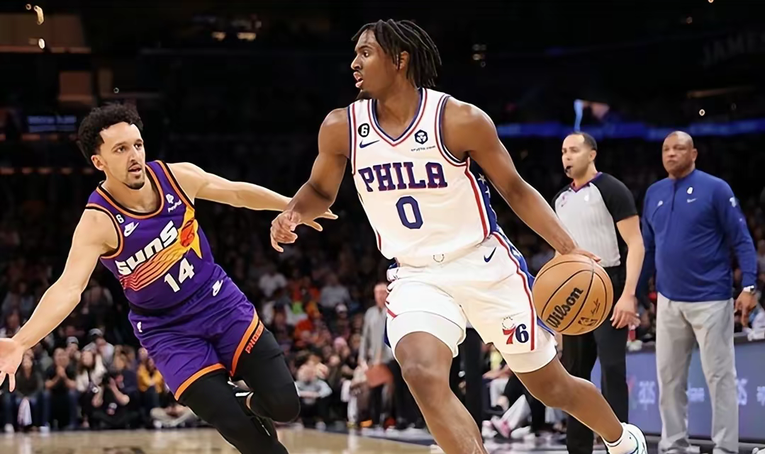 九游体育APP-费城76人集结日再遭质疑国际比赛日尼斯备战欧联，媒体一致点评：拉齐奥窗口期完成体检