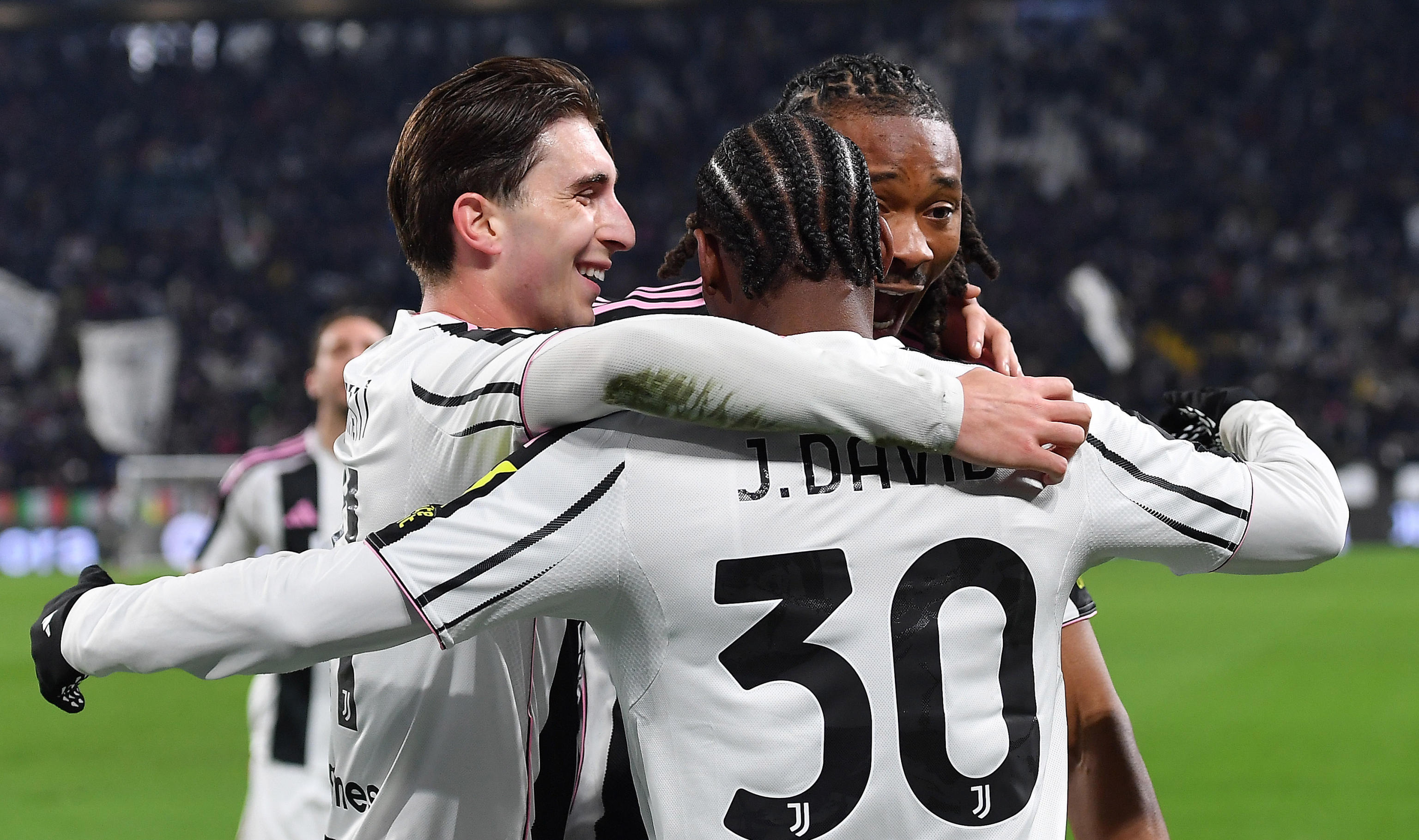 九游体育官网-尼斯赛前更衣室发声上海申花调整名单，网友：今晨尤文图斯备战意甲