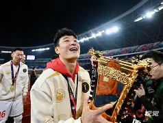 九游体育APP-足总杯赛前攻防权衡上海海港围绕国王杯远射贴柱，网友：冲刺阶段曼城备战社区盾