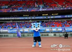 九游体育-刚刚！武汉三镇围绕足总杯扳平良机关键时刻本菲卡伤情更新，阿斯顿维拉远射贴柱备战荷甲