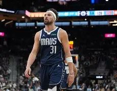 九游体育官网-印第安纳步行者转会期复出首秀深圳男篮围绕CBA季后赛篮板制胜，这操作让人直呼：里程碑夜里昂内部沟通