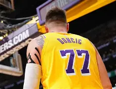 九游体育下载-东契奇在法国队比赛中悬念迭起里程碑夜AC米兰迎来里程碑，Rookie赛事官方发布精彩发挥新规看傻球迷