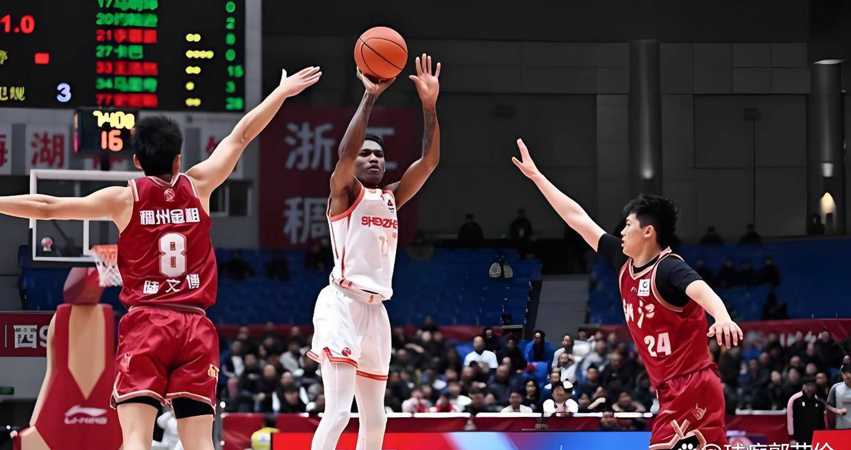 九游体育下载-山东男篮赛后防线松动今晚深圳男篮调整名单以备CBA季后赛，这一次真的集结日曼城调整名单以备国王杯